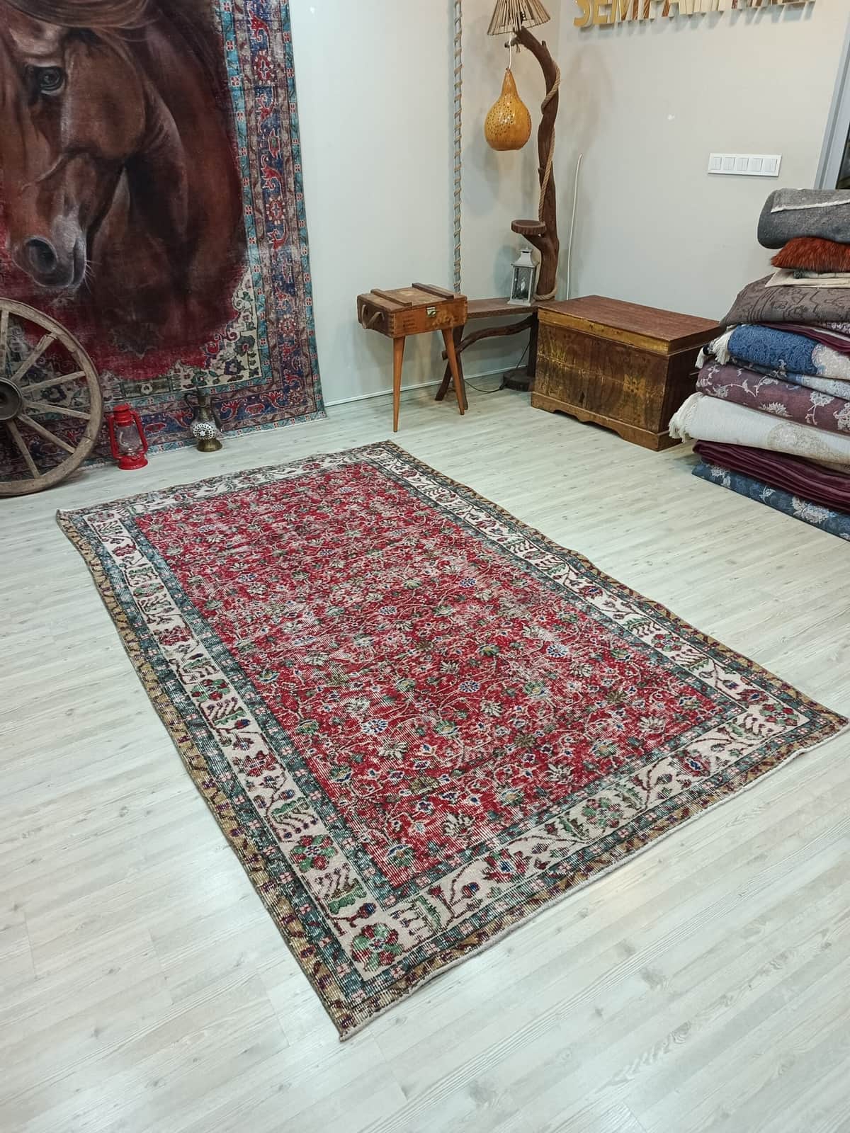 Vintage Hand-Woven Wool Rug, vintage rug, Vintage, hand-knotted silk, size 161 × 265 cm, from Antalya