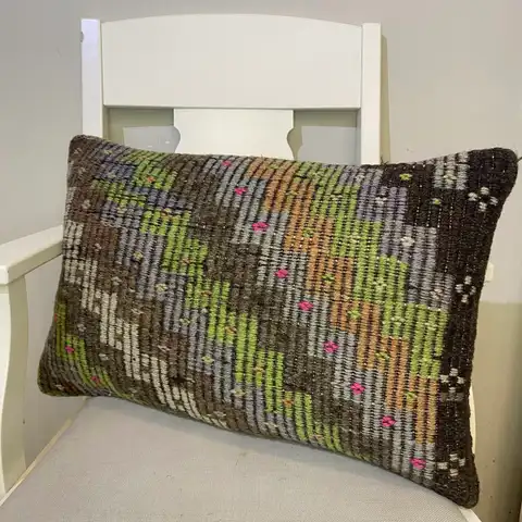 Handwoven Pillowcase, Kilim rug, wool wool/weave, size 40 × 60 cm, from Gaziantep, SKU 470