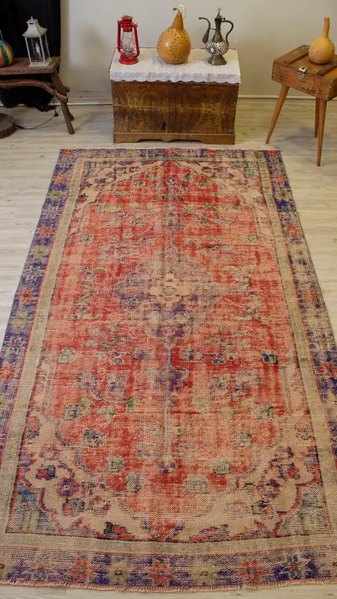 Traces of the Past Vintage Rug, Handmade rug, wool & cotton wool/weave, size 166 × 284 cm, from Bursa, SKU 10504