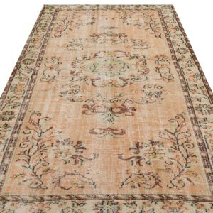 Eşsiz Renk ve Desenlerde Anadolu Vintage Eskitme El Dokuma Halı 166x276 cm 9632