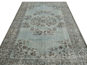 Eşsiz Renk ve Desenlerde Anadolu Vintage Eskitme El Dokuma Halı 174x271cm 9652