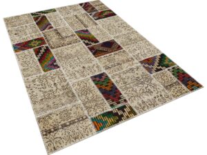 Farklı Kültürlerin Birleştiği Patchwork Halı 160x230 cm - 6309