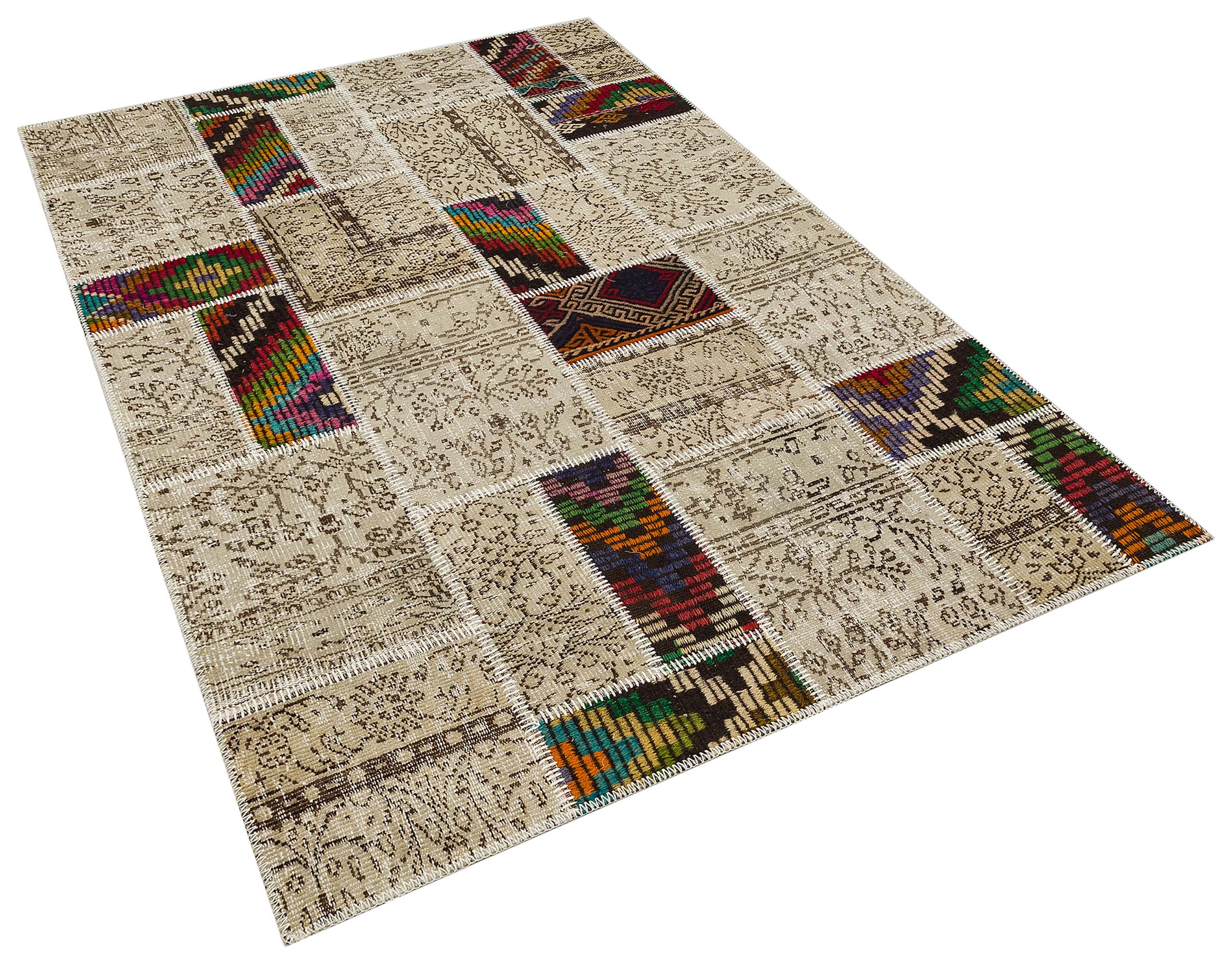 Farklı Kültürlerin Birleştiği Patchwork Halı 160x230 cm - 6309