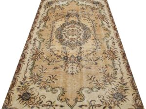 Modern Çizgilerle İşlenen El Dokuma Halı 145x264 cm 9889