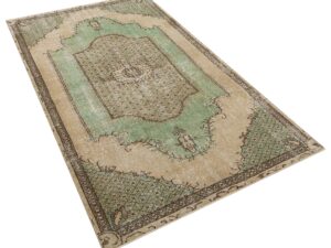 Yün İpek Eskitilmiş El Dokuma Halı-  126x236 cm 9981