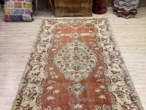 Benzersiz Eskitme Vintage Halı 160 x 277 cm 10186