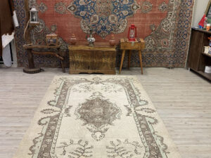 Benzersiz El Yapımı Halı 155 x 272 cm 1267