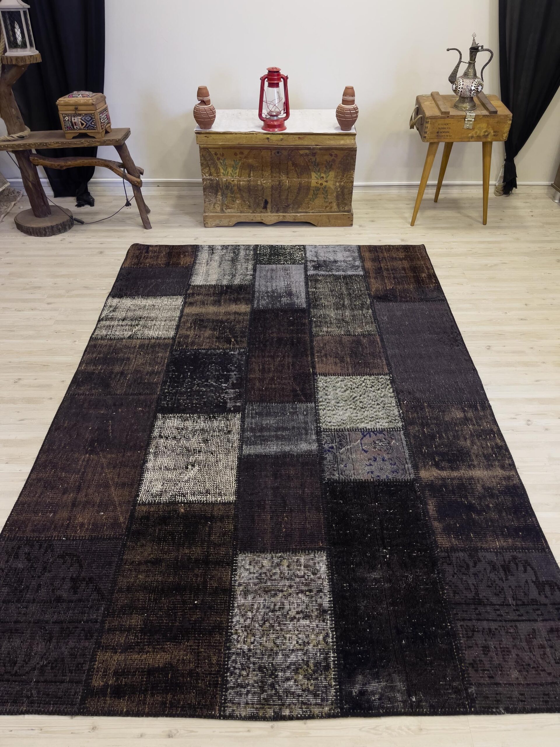 Eşsiz Güzelliğe Sahip Olan Özel Patchwork Halı 168x244 cm 4024