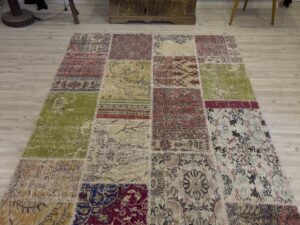 Eşsiz Klasik Gereçk Özel Patchwork Halı 160x233 cm 4041