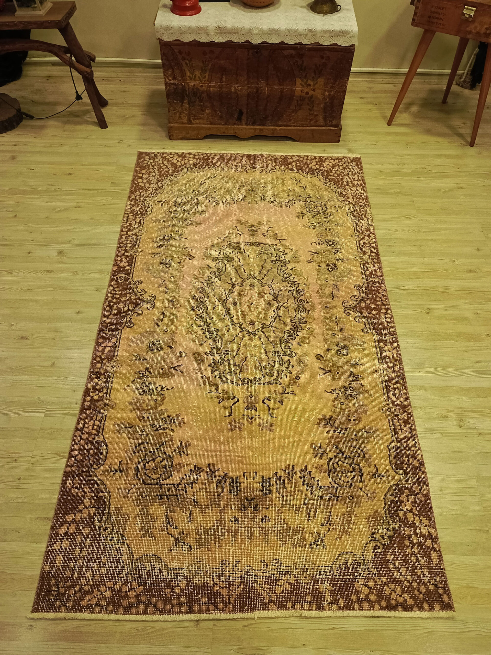 Geleneksel Vintage El Yapımı Halısı   114x205 cm 10474