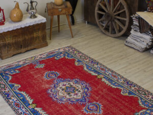 Eskitme El Dokuma Yün Halı   163x252 cm 10484