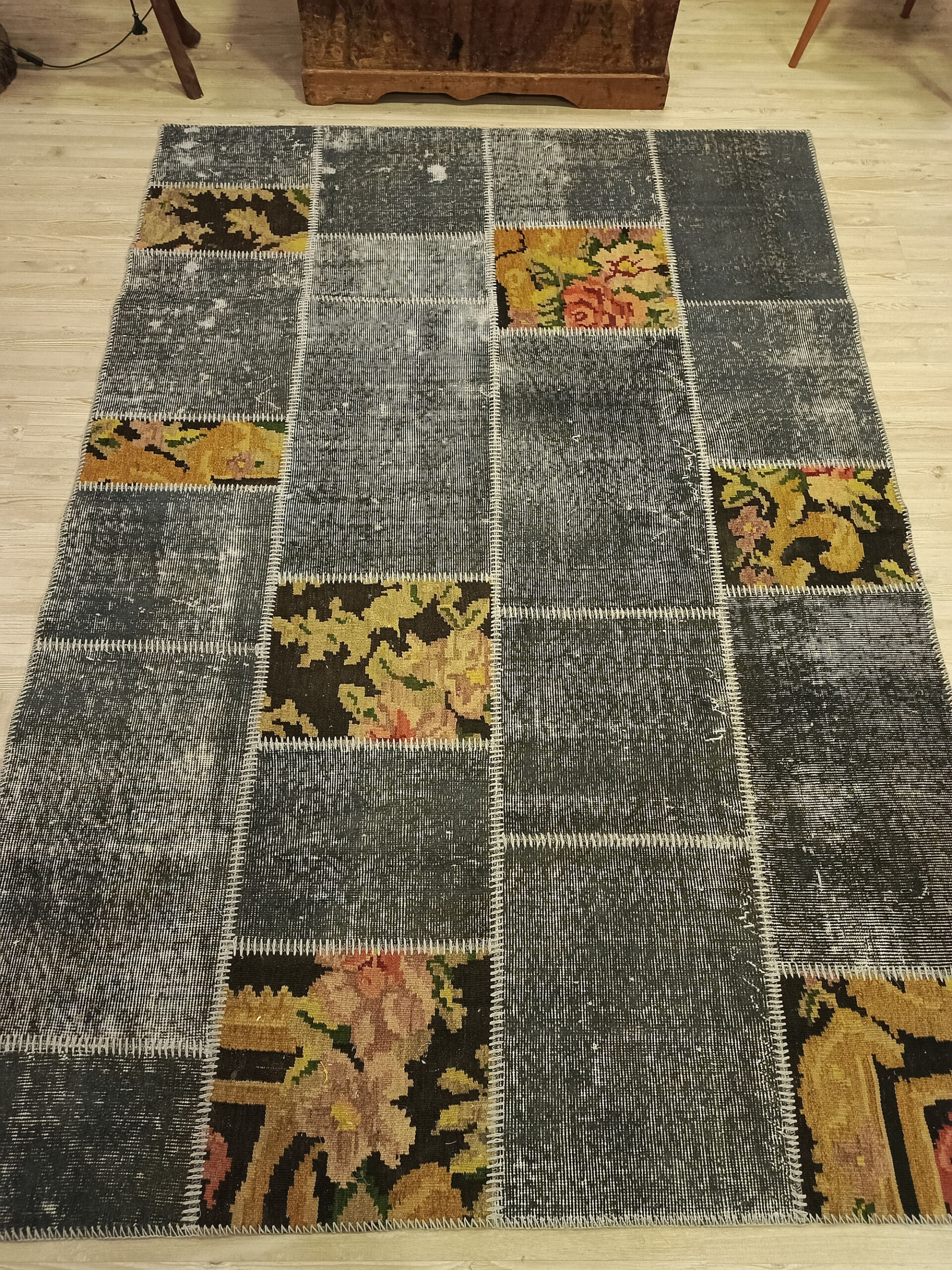 Modern Eskitme Patchwork Halı 160 x 230 cm 6519