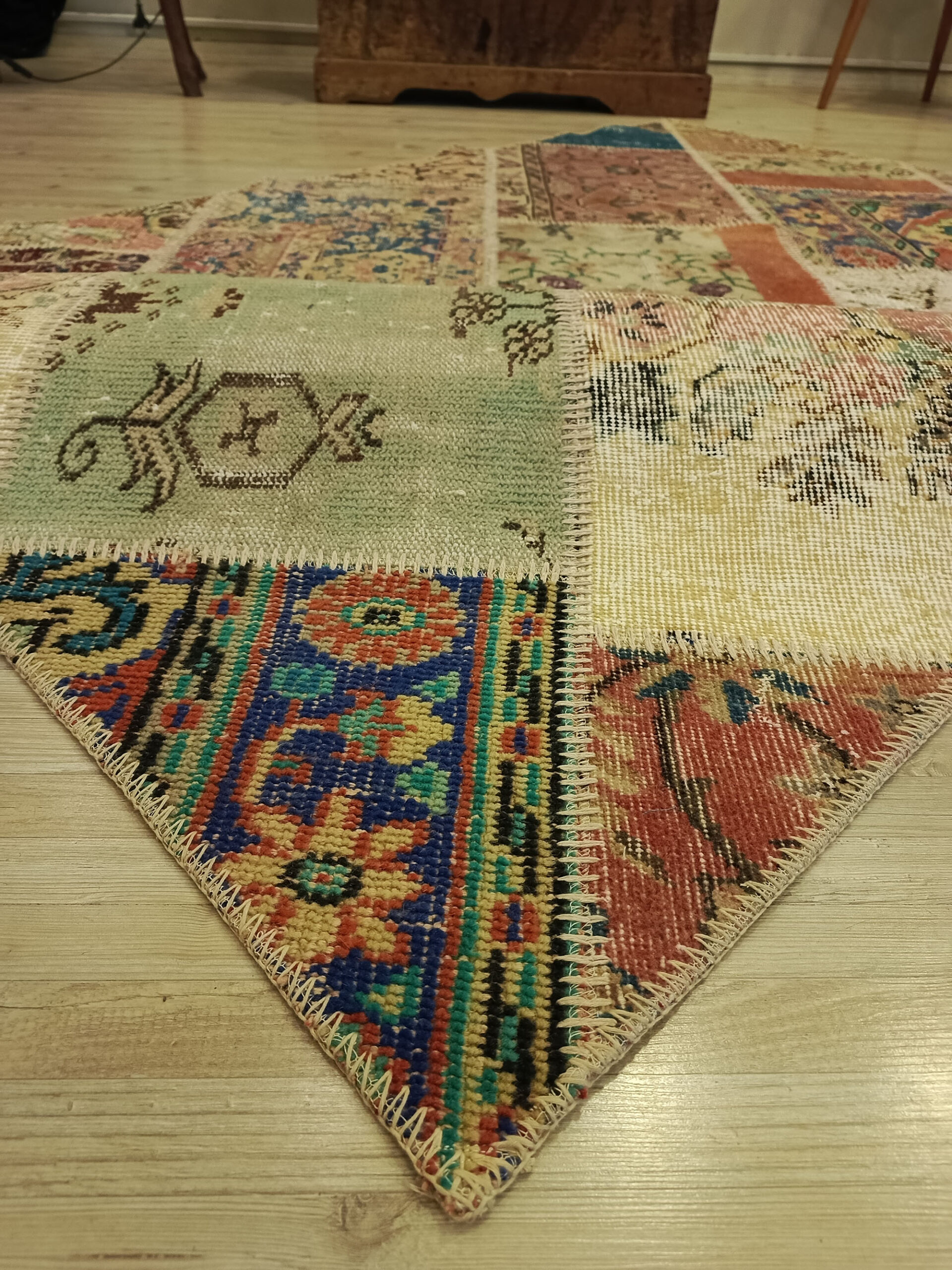 El Dokuma Klasik Patchwork Halı 160x230 cm 6383 - Görsel 4