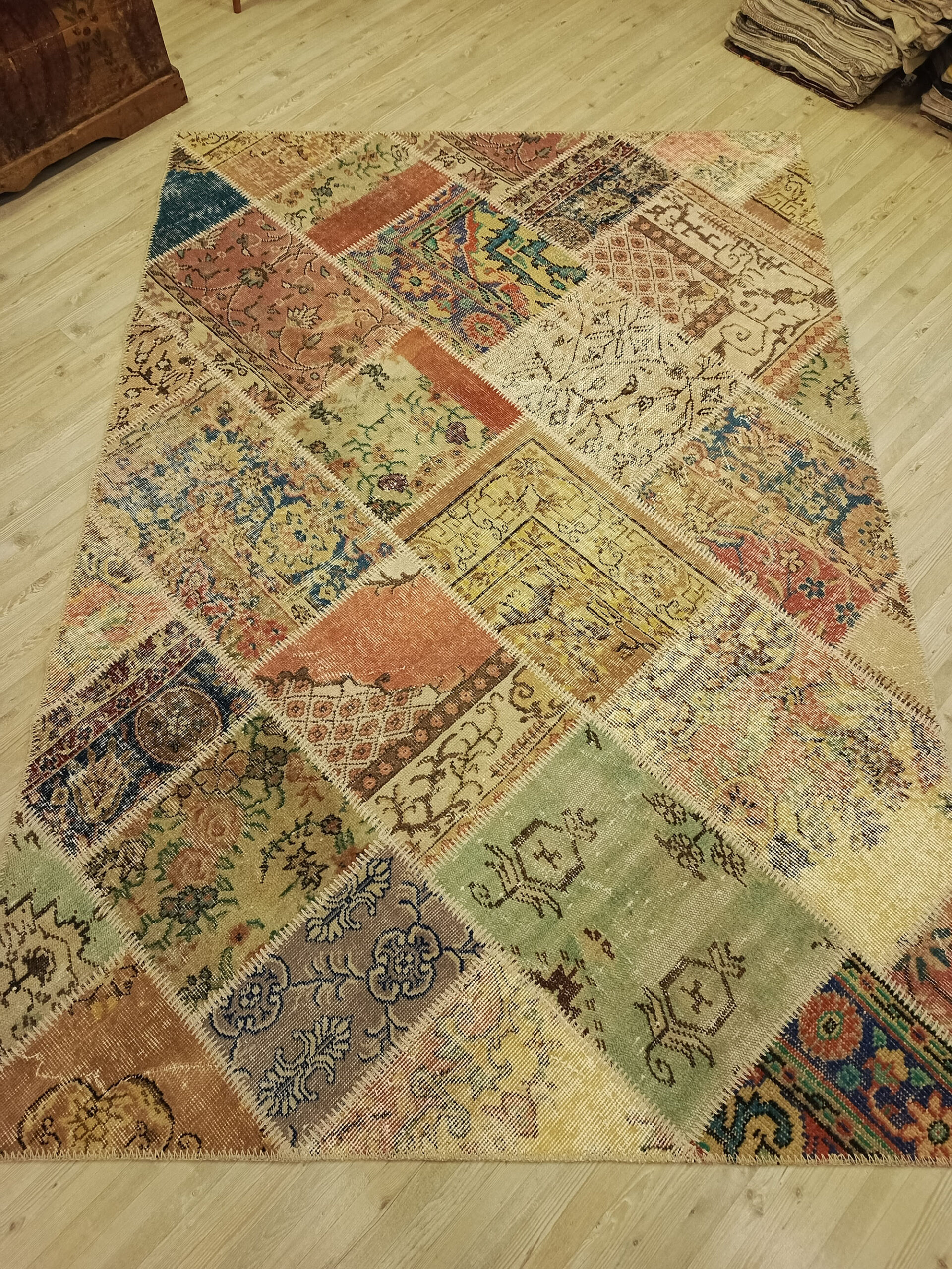 El Dokuma Klasik Patchwork Halı 160x230 cm 6383 - Görsel 6