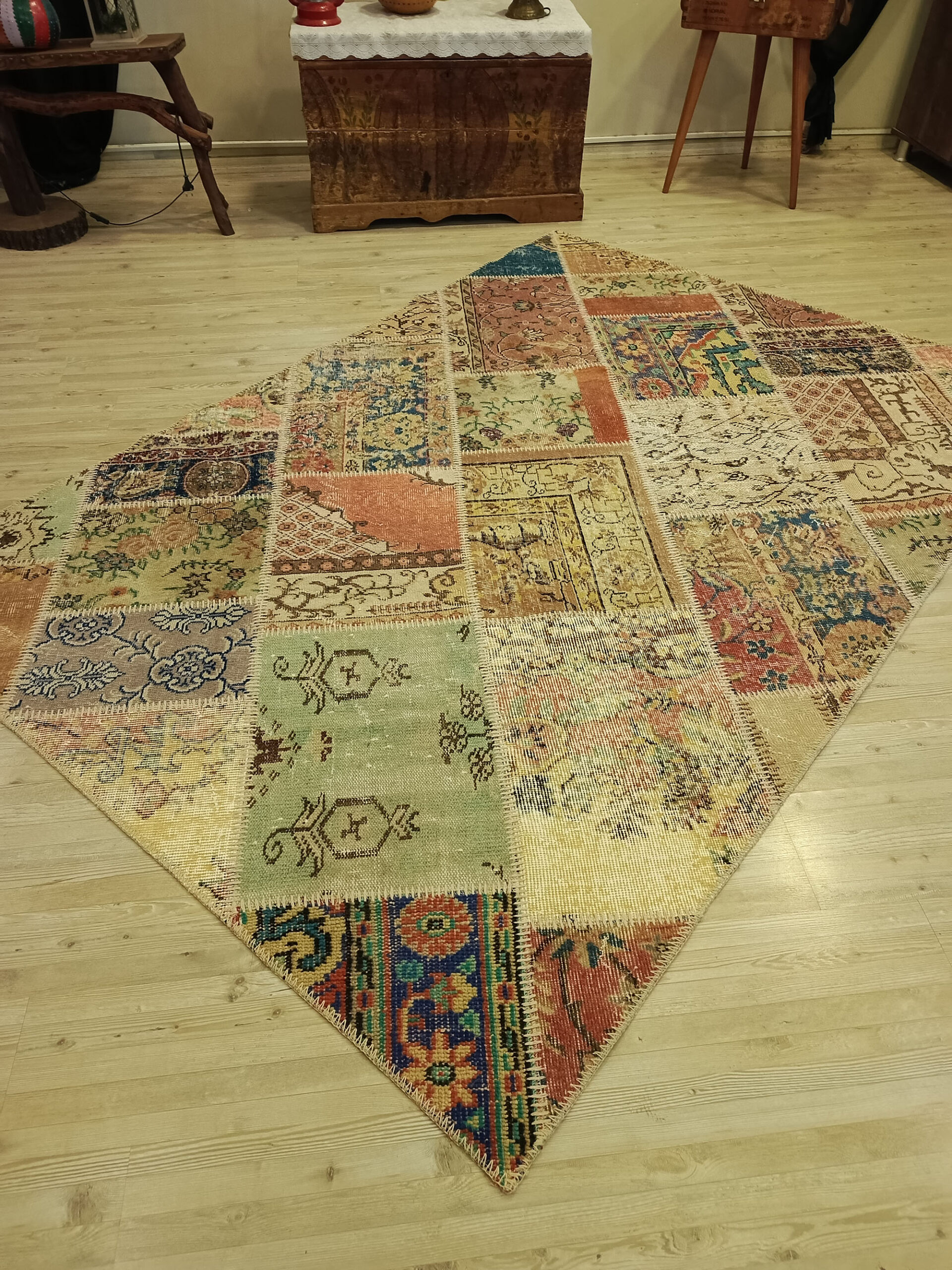 El Dokuma Klasik Patchwork Halı 160x230 cm 6383 - Görsel 8