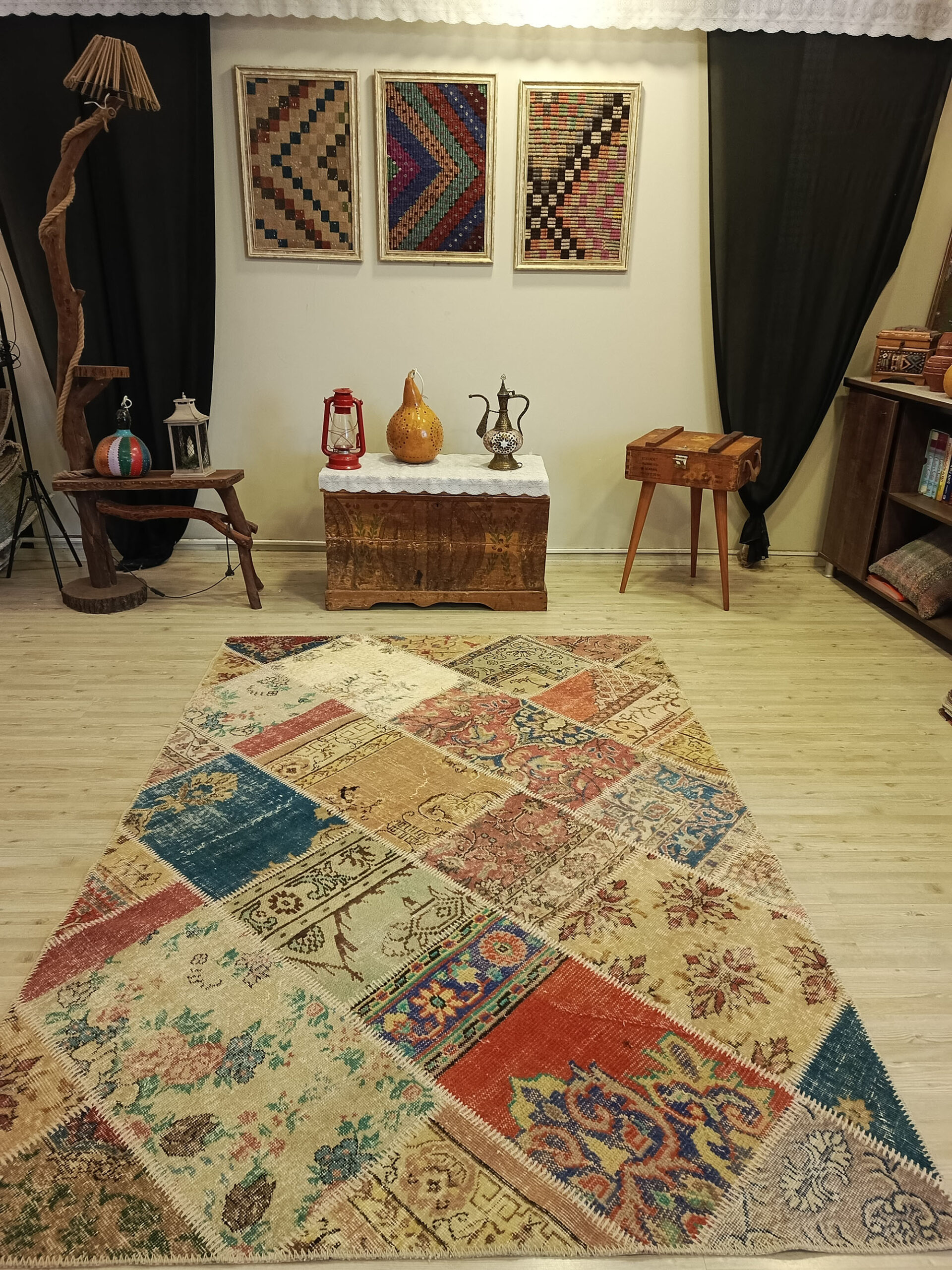 İnce İşçilik El Dokuma Patchwork Halı   160x230 cm  6388