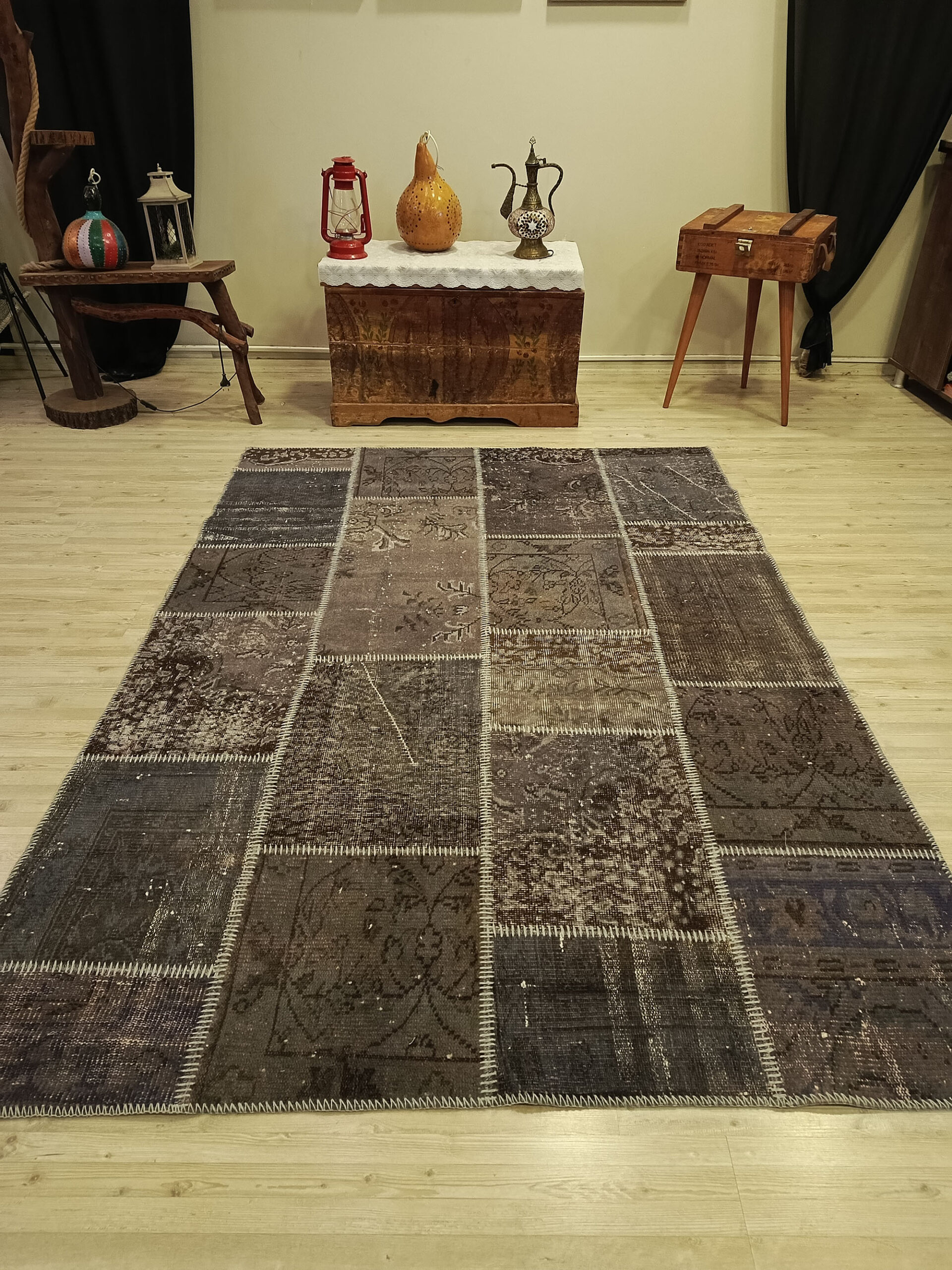 Yün Eskitme El Yapımı Patchwork Halısı   160x230 cm  6396
