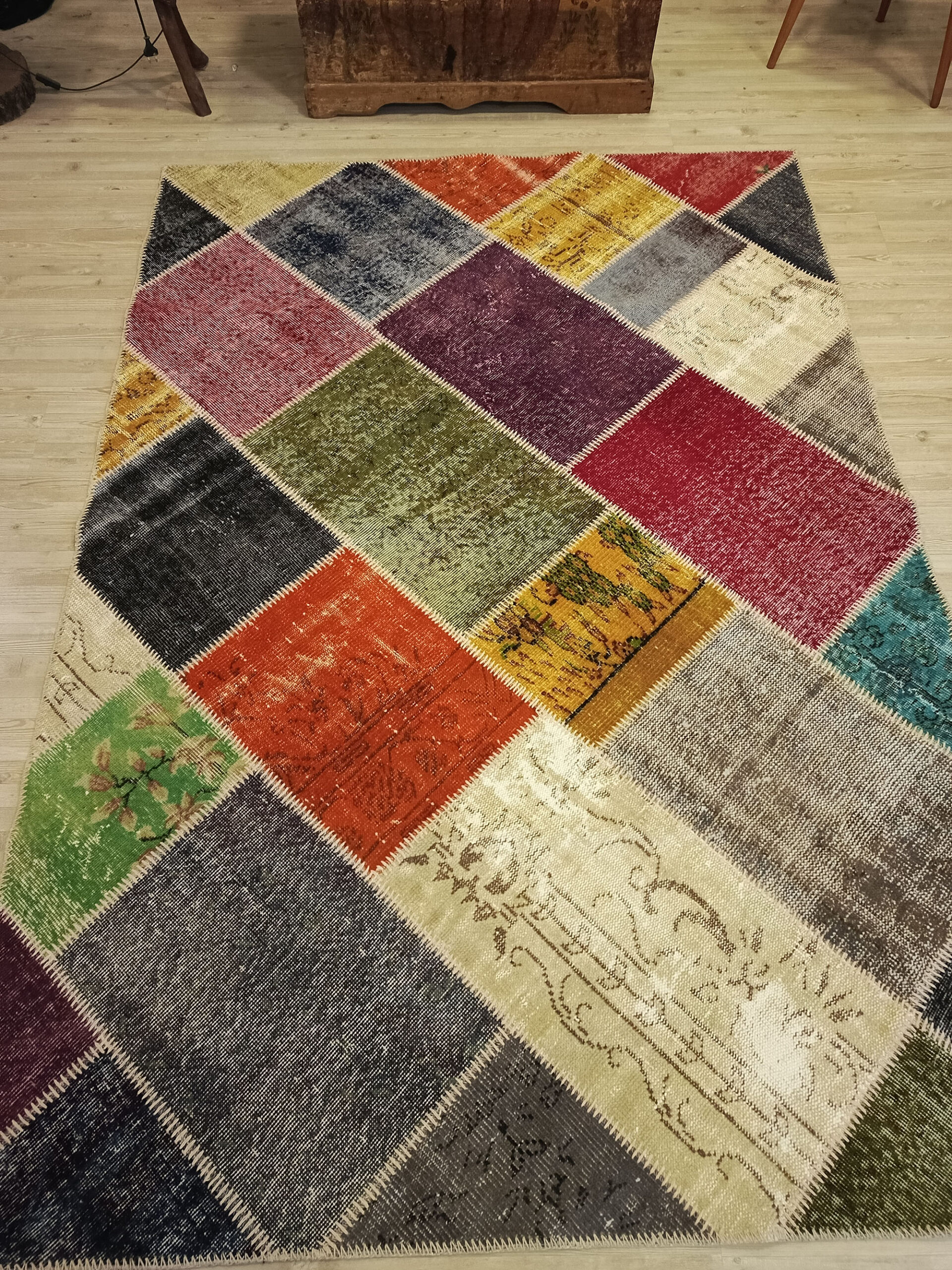 Eskitme El Dokuma Yün Patchwork Halı   160x230 cm  6406