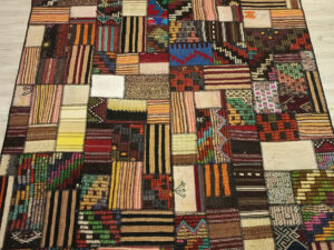 İnce İşçilik El Dokuma Patchwork Halı   160x230 cm  6409