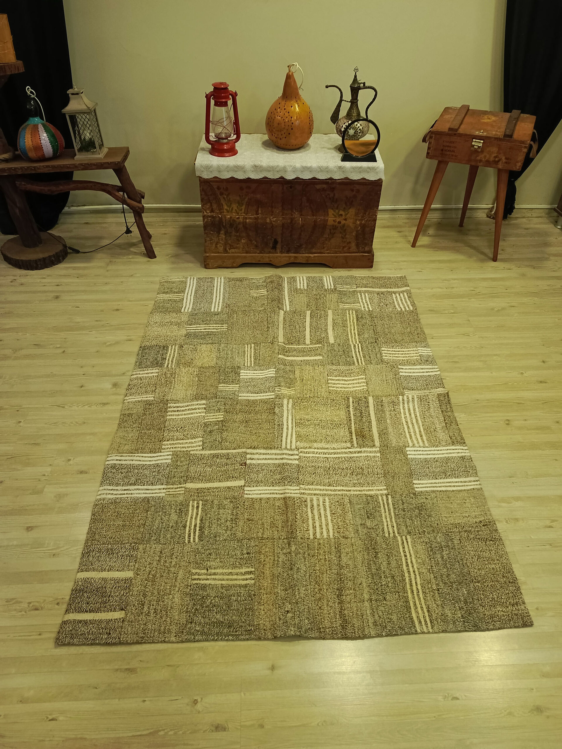 Yüzyıllık Sanat Eskitme Patchwork Halısı   128x182 cm  6417