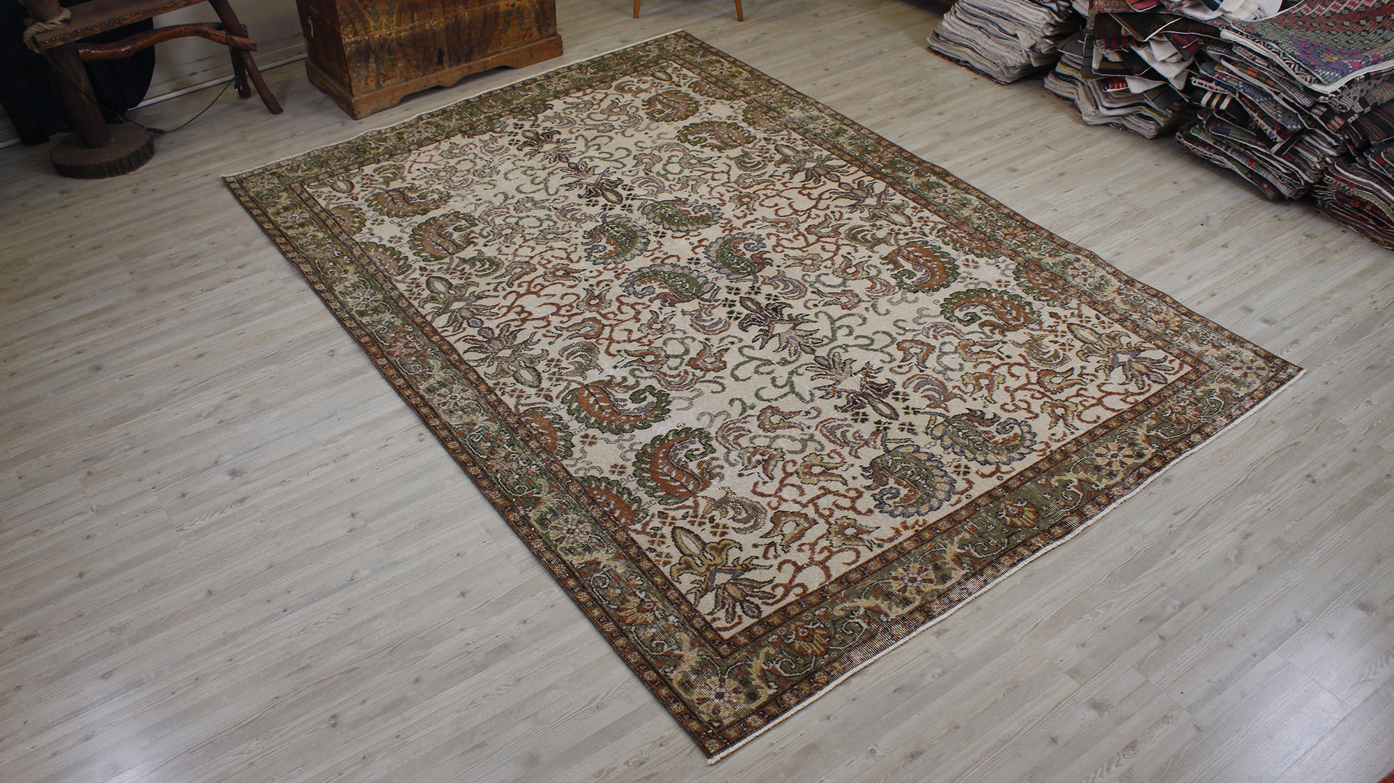 Eskitme Yün Halı Vintage 199 x 284 cm 10530