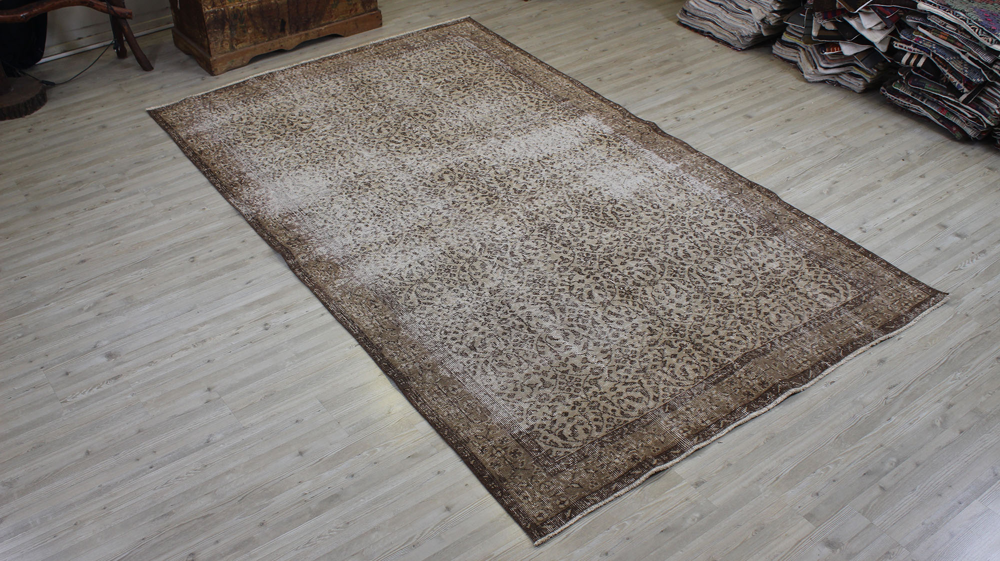 Eskitme Yün Vintage El Yapımı Halı 165 x 275 cm 10532