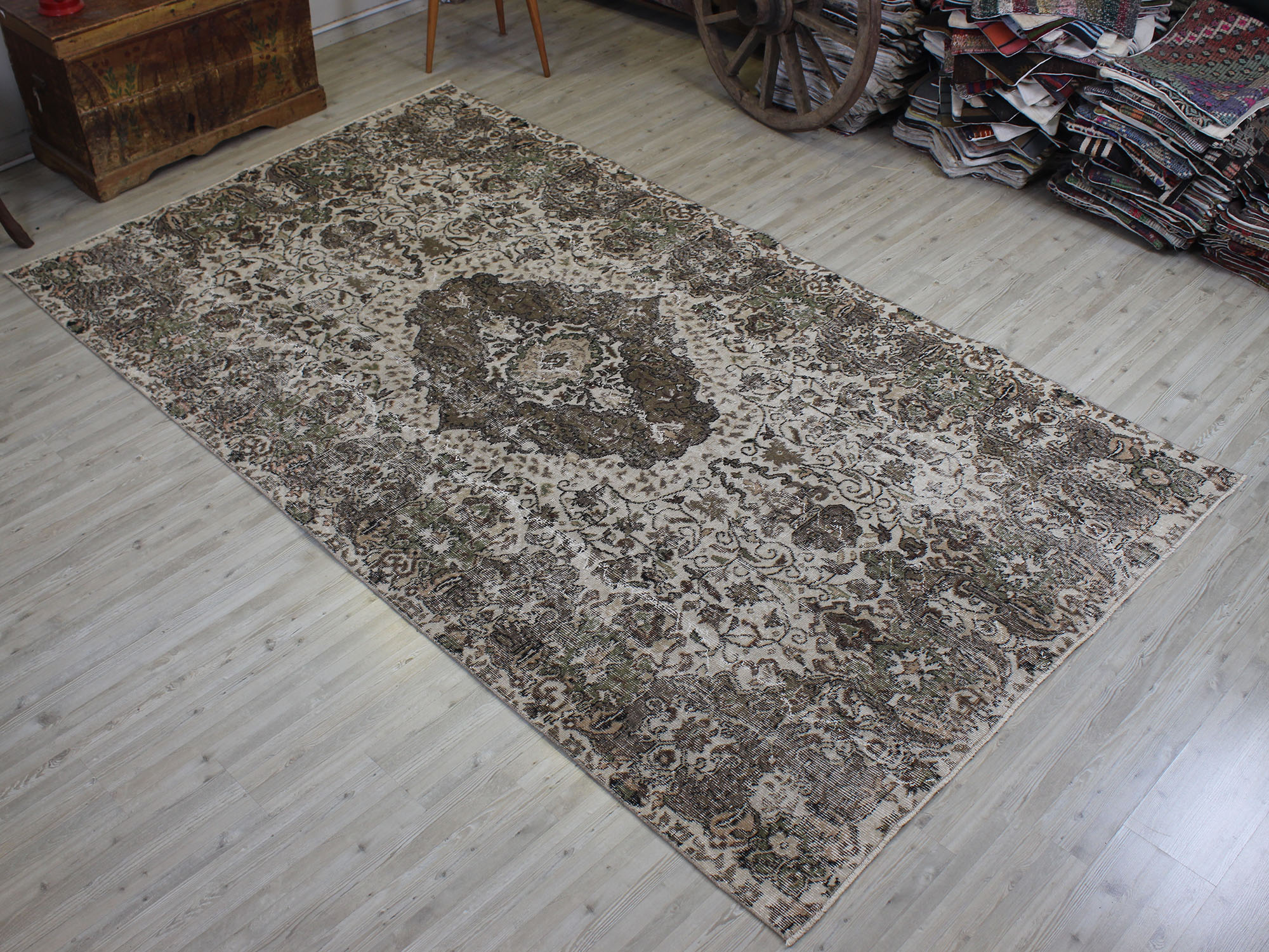 Yün El Dokuma Halı Eskitme 172 x 298 cm 10554
