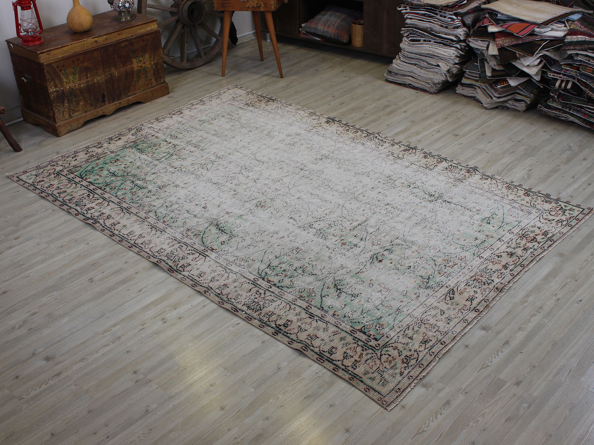 El Dokuma Yün Vintage Halı 171 x 261 cm 10579