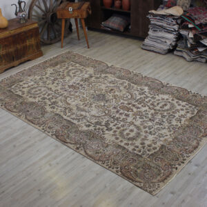 El Yapımı Yün Vintage Halı 168 x 270 cm 10587