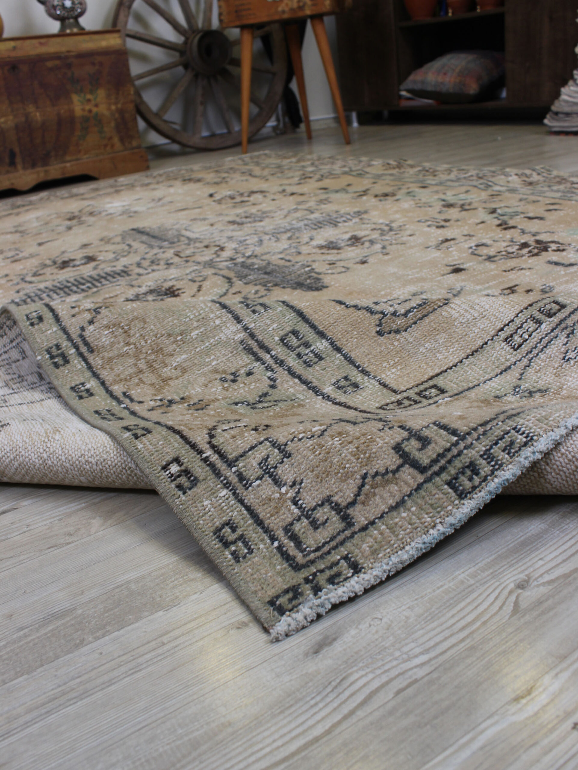 Eskitme El Dokuma Halı Yün 190 x 275 cm 10591 - Görsel 6