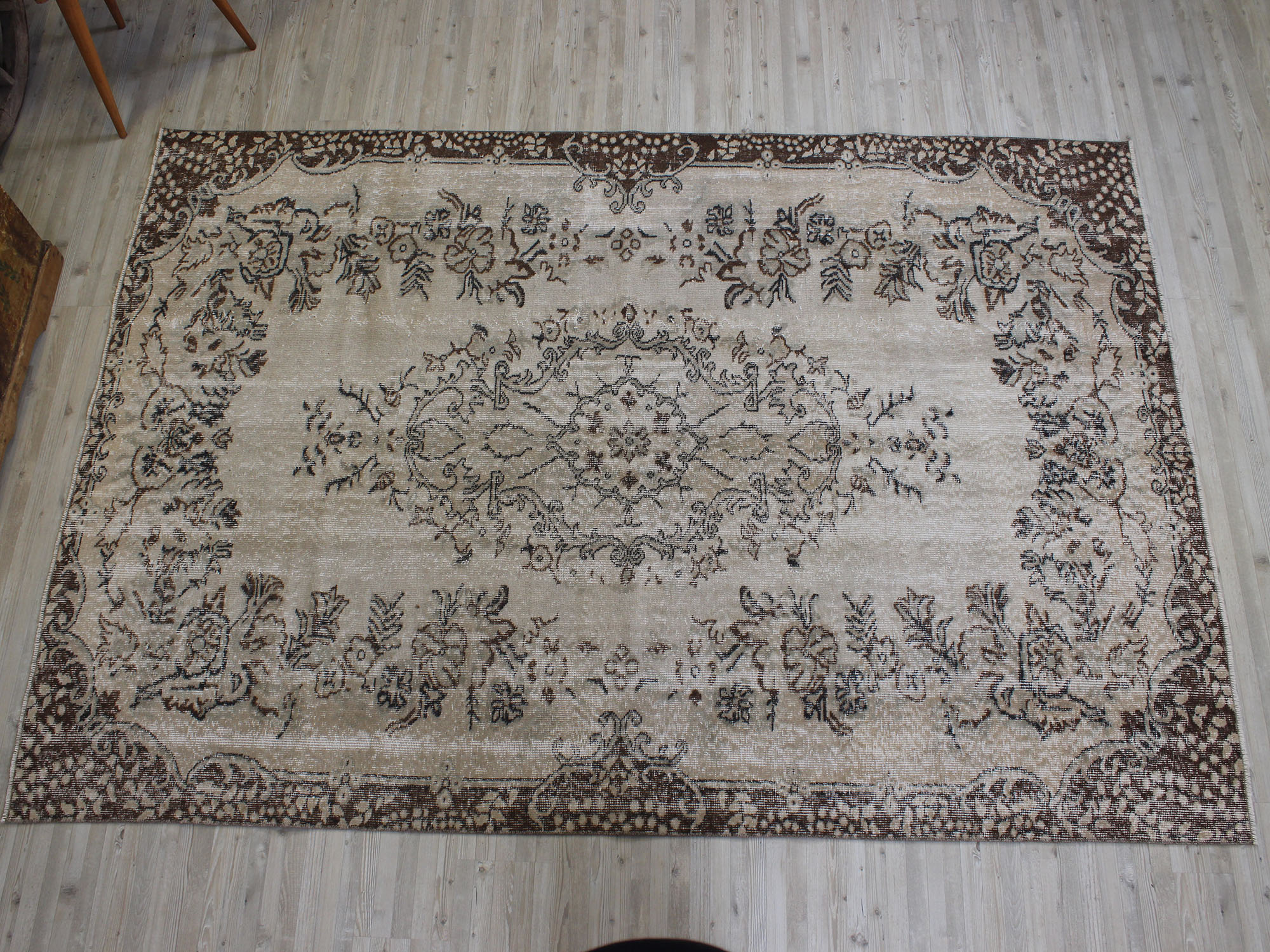 Eskitme El Yapımı Yün Halı 176 x 258 cm 10600 - Görsel 3