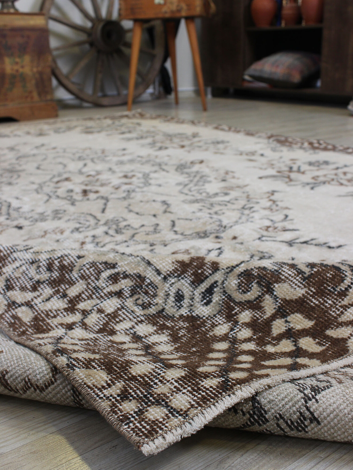 Eskitme El Yapımı Yün Halı 176 x 258 cm 10600 - Görsel 6