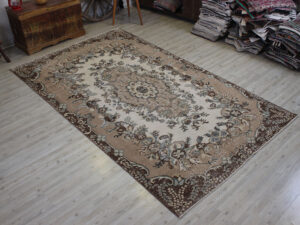 El Yapımı Yün Eskitme Halı 166 x 284 cm 10607