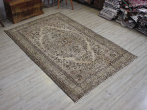 Eskitme Yün El Yapımı Halı 164 x 257 cm 10608