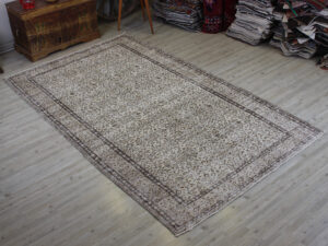 Eskitme Yün Vintage El Dokuma Halı 164 x 273 cm 10616