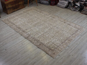 Vintage El Yapımı Halı Yün 165 x 264 cm 10618