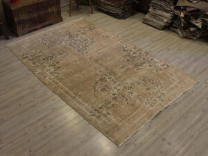 El Dokuma Vintage Yün Halı 155 x 245 cm 10641