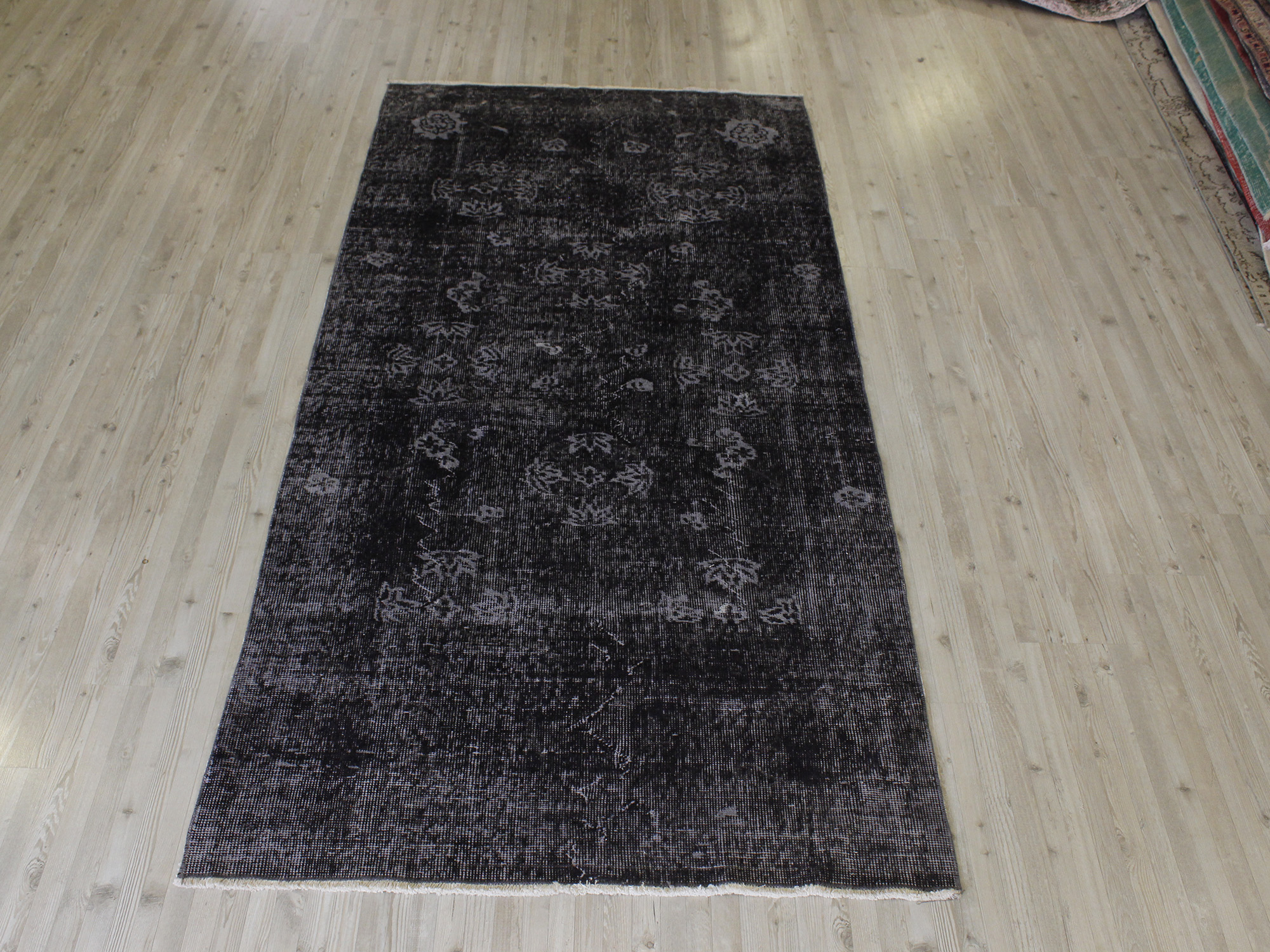 Eskitme Yün El Dokuma Halı Vintage 114 x 232 cm 10661 - Görsel 2