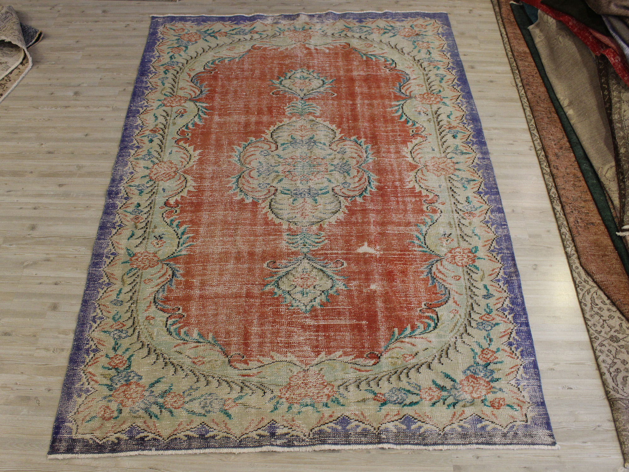 Eskitme El Yapımı Halı Vintage 176 x 251 cm 10691