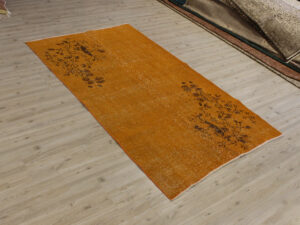 Yün Eskitme El Halı 111 x 192 cm 10696